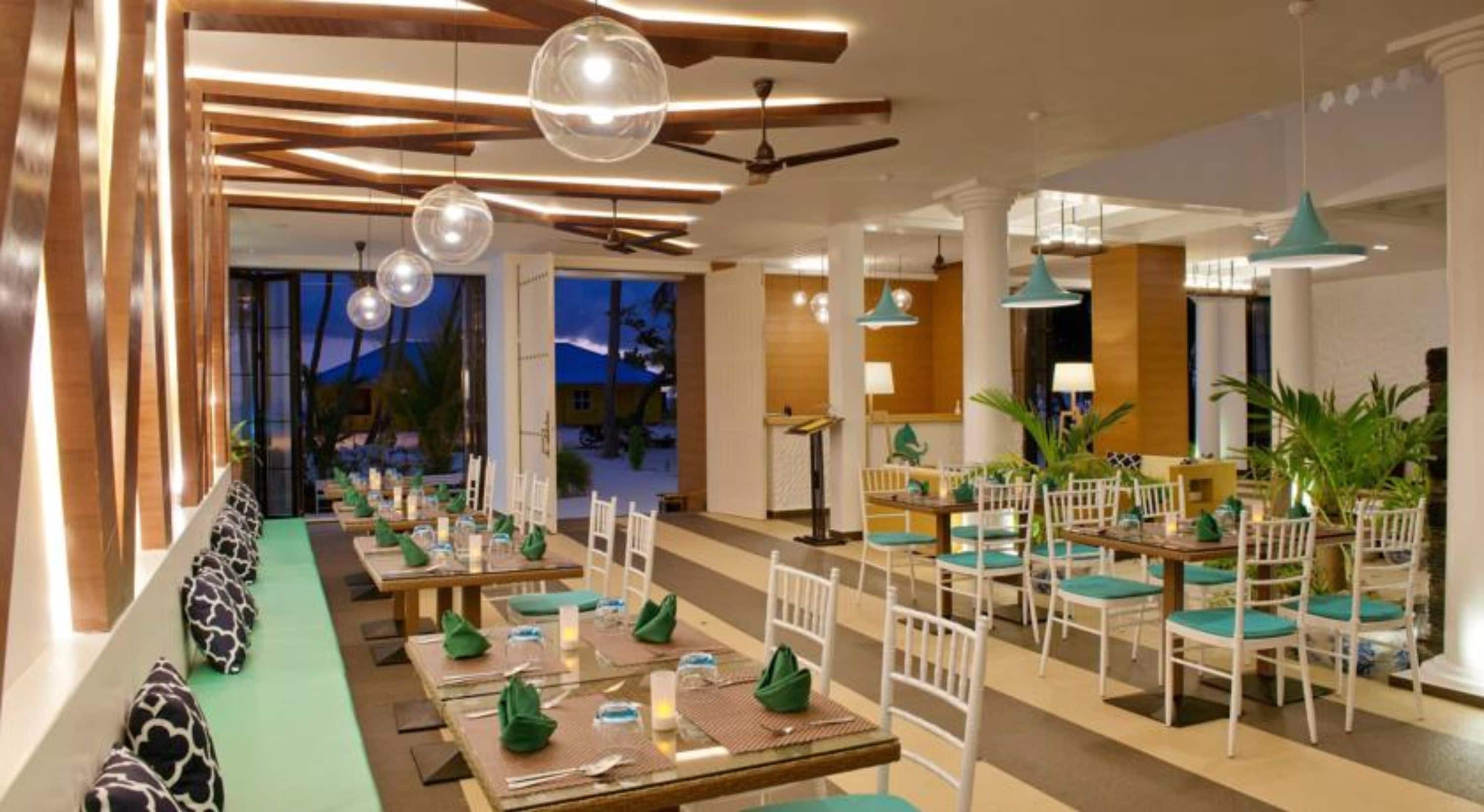 Σερβίρεται πρωινό, μεσημεριανό, βραδινό με θέα στην παραλία