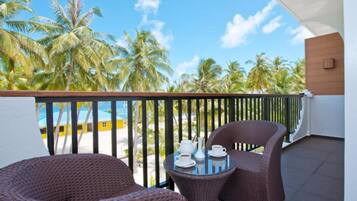 Chambre Double Deluxe, balcon, vue partielle sur la mer | Balcon