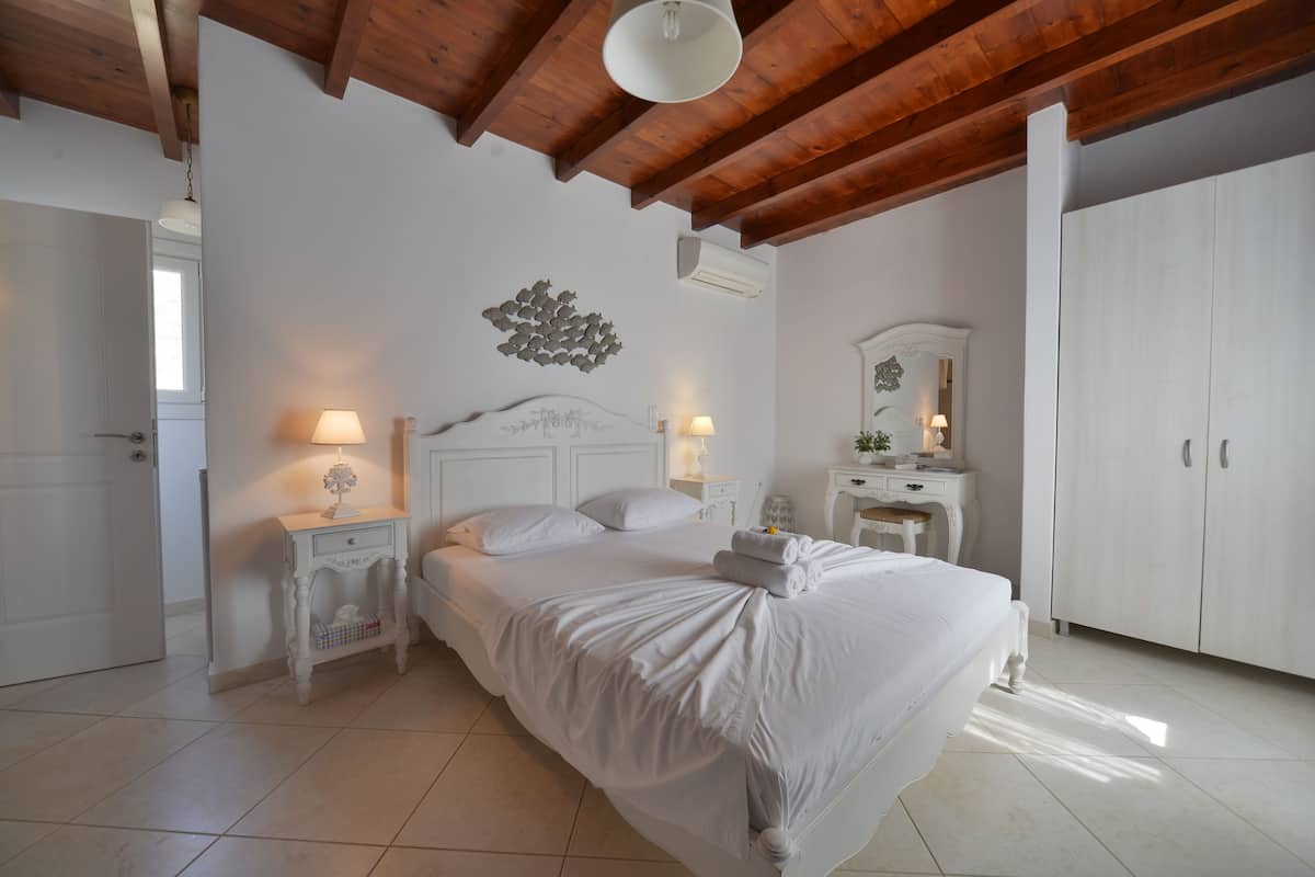 Luxe beddengoed, een kluis op de kamer, geluiddichte muren