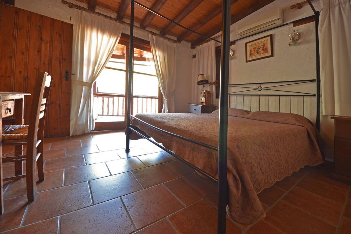 Double Room, Jetted Tub, Mountain View
