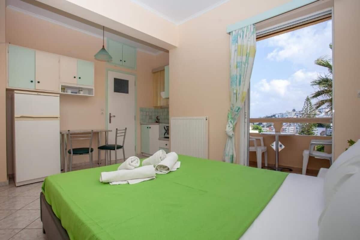 Double Room (302)