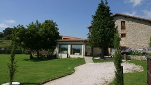 Front of property - Posada Sotobosque (MORTERA DE PIELAGOS)