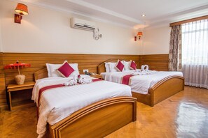 Deluxe Room, River View | View from room