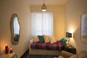 Einzelzimmer (External Private Bathroom) | Hochwertige Bettwaren, Daunenbettdecken, individuell dekoriert
