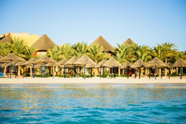 Private beach - Carols Beau Rivage Hotel (Marsa Matrouh)