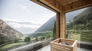 Sauna, Körperbehandlungen, Aromatherapie, Warmsteinmassagen