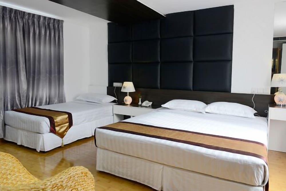 Hotel My World by null