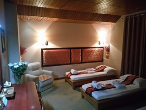 Aromatherapy, Thai massages, body scrubs, facials, reflexology - M3 Hotel (Mandalay)