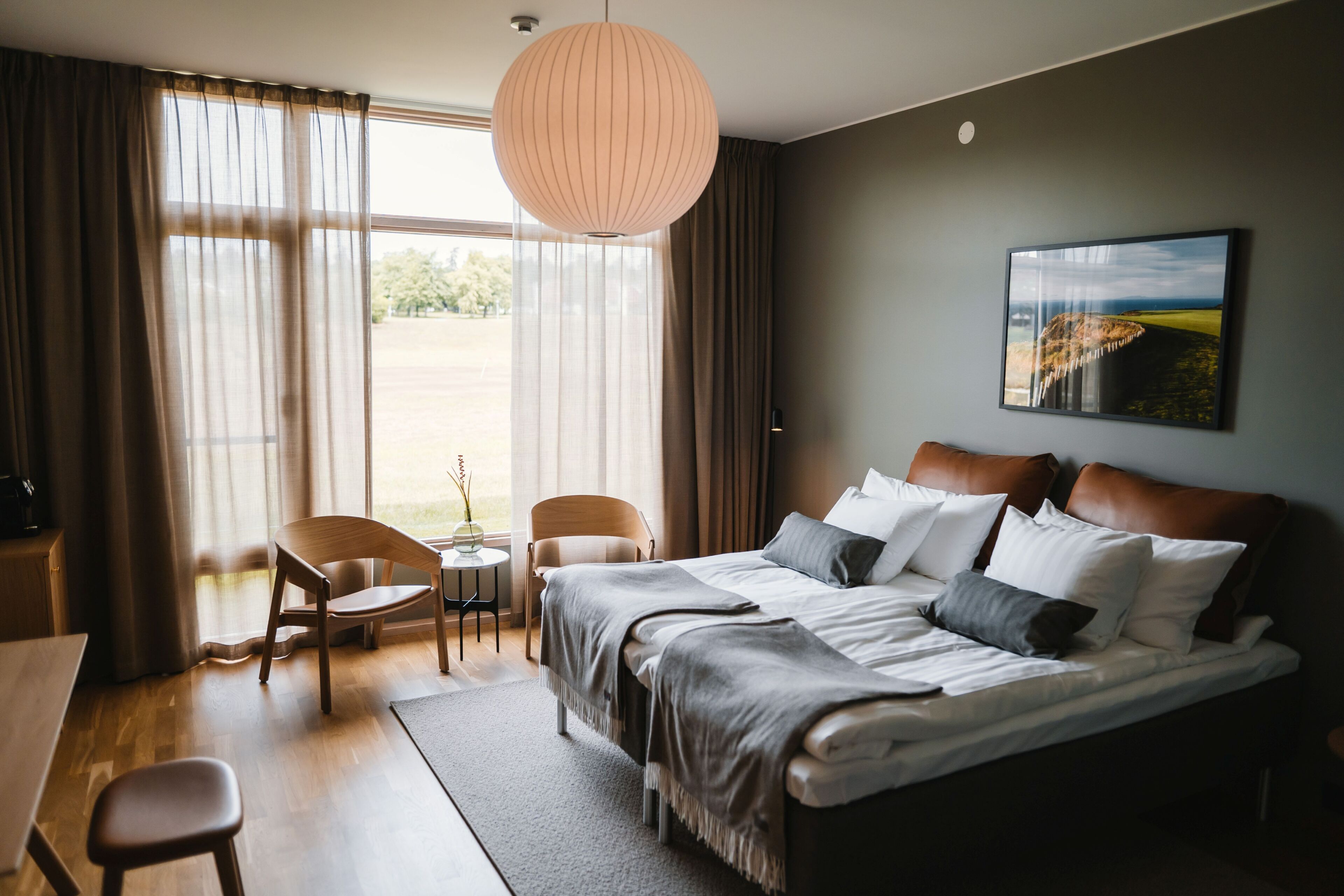Deluxe Twin Room | Desk, blackout drapes, WiFi (free), individually decorated