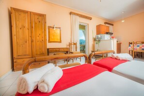 Studio | 1 bedroom, premium bedding, pillowtop beds, in-room safe