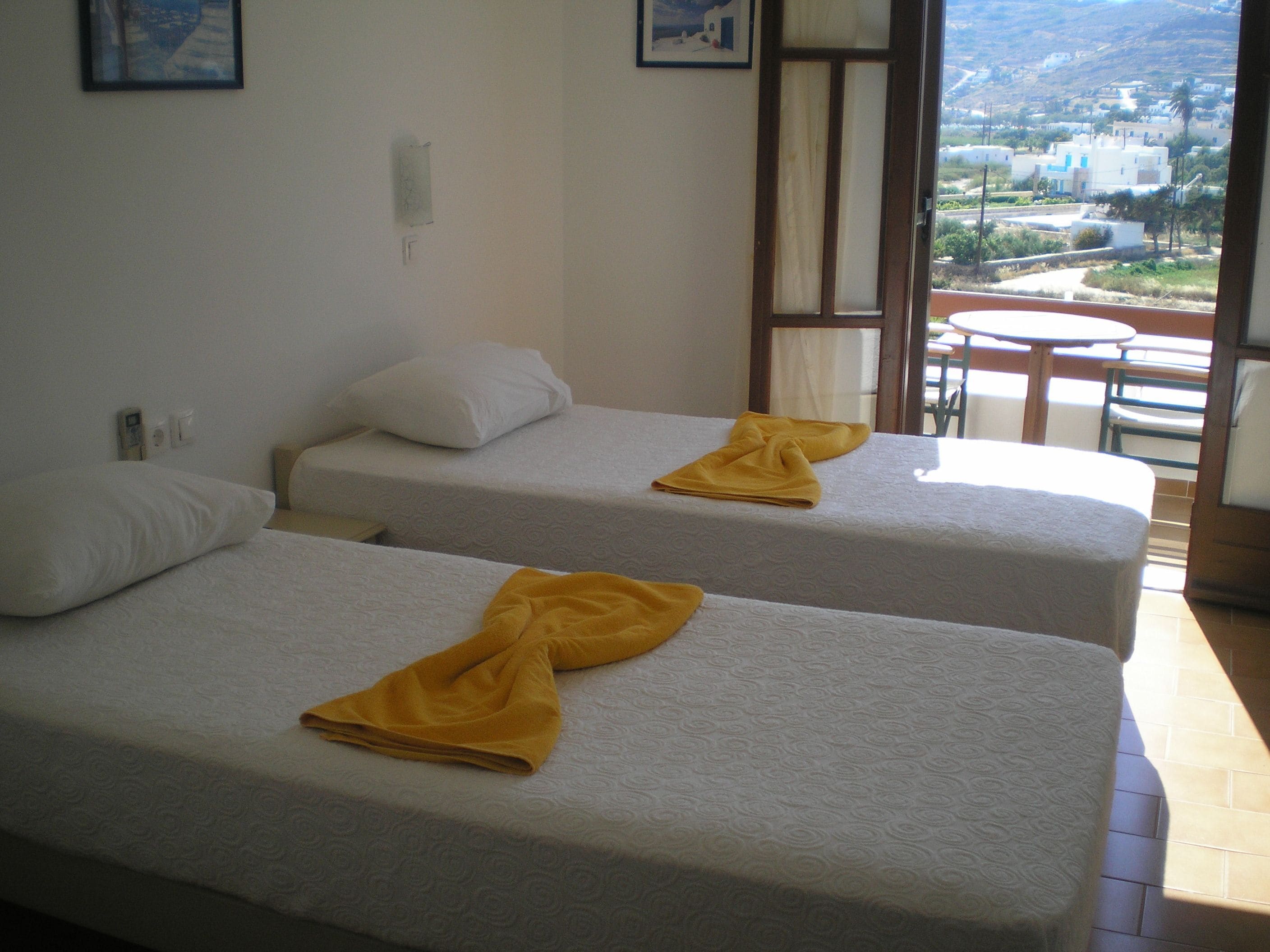 deluxe double or twin room, 1 double or 2 single beds | in-room safe, iron/ironing board, free wifi, bed sheets