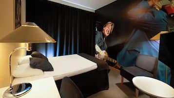 Superior Single Room, 1 Queen Bed (140 cm) | Individually decorated, individually furnished, desk, soundproofing