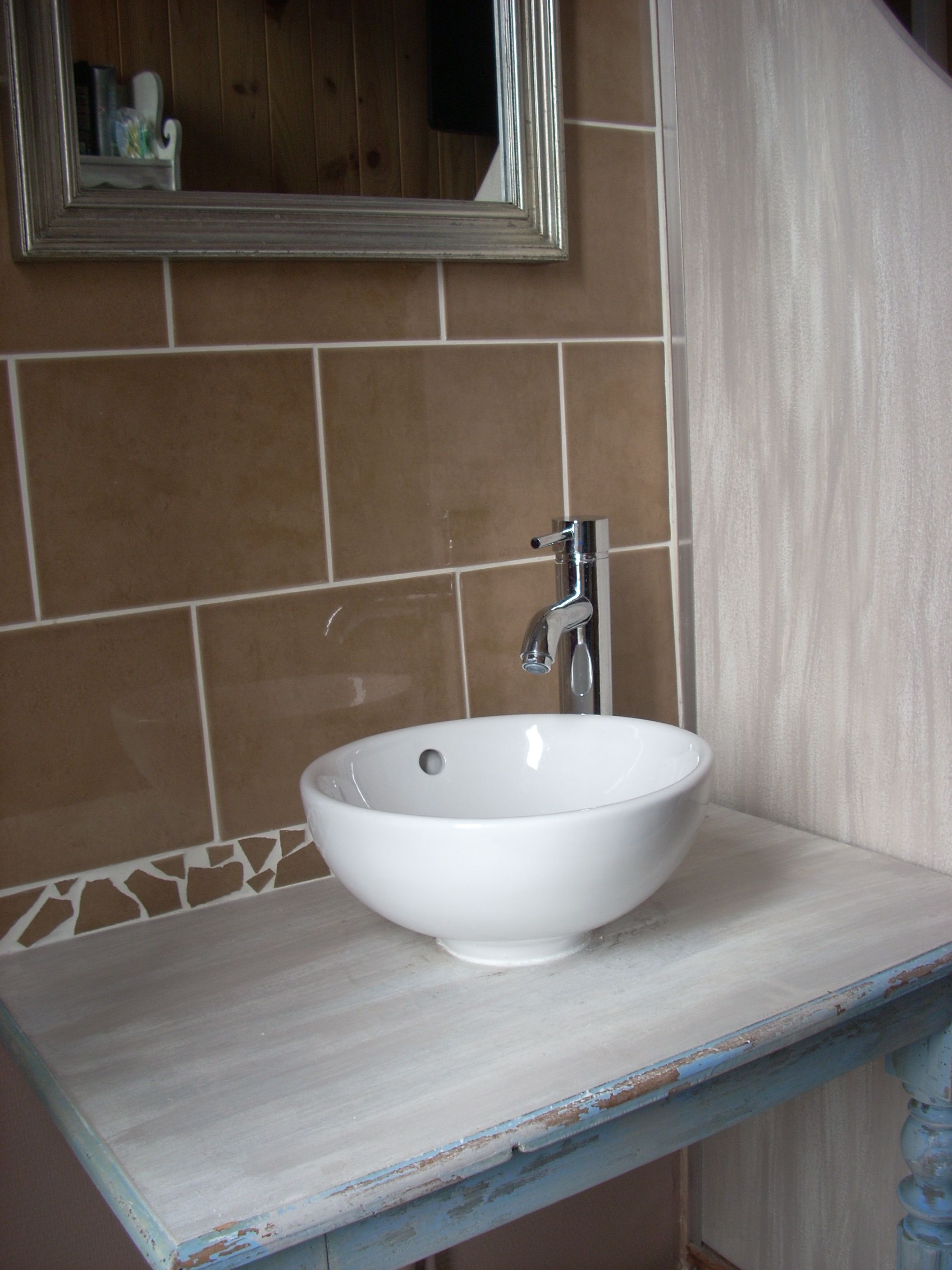 standard double room | bathroom amenities | shower, free toiletries, hair dryer, towels