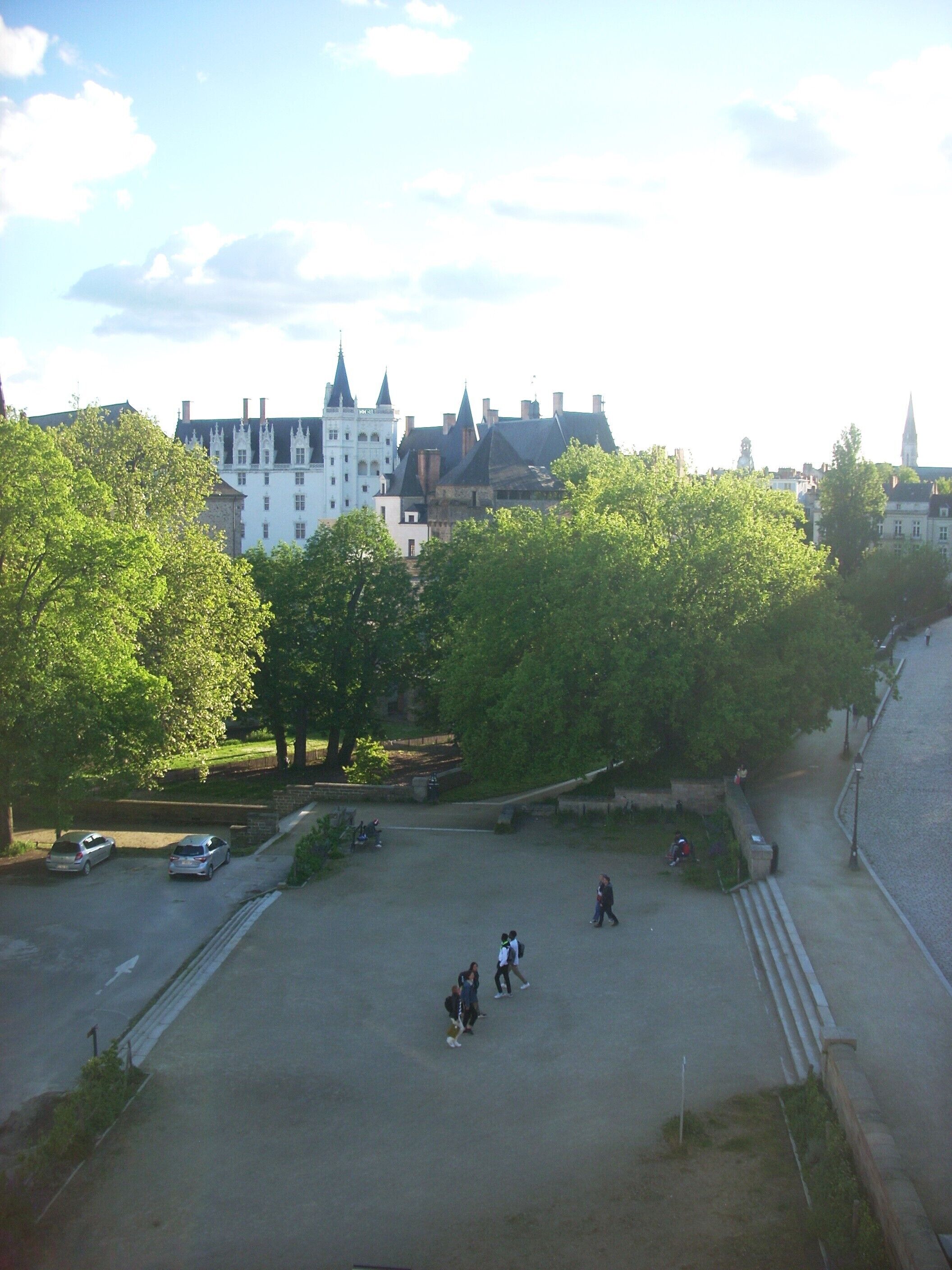 standard single room | desk, free wifi, bed sheets