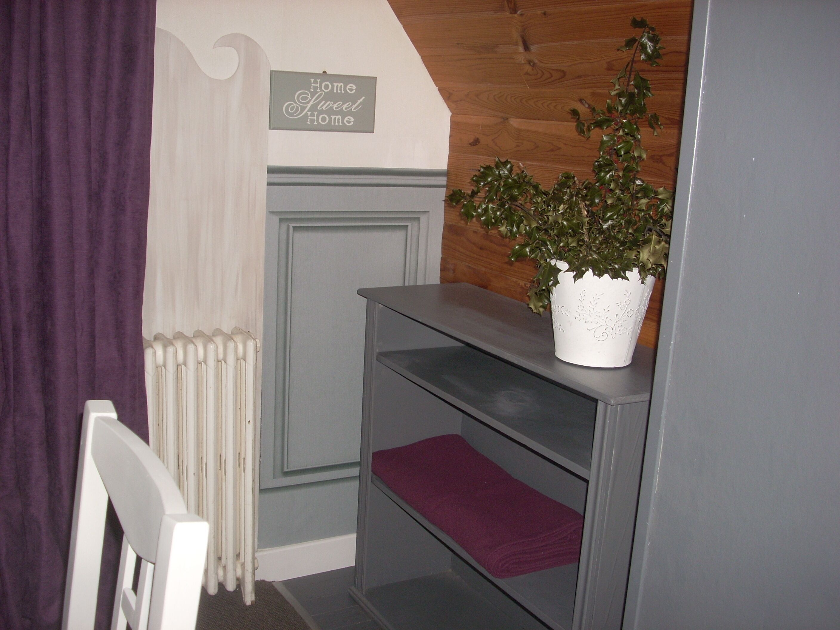 standard single room | desk, free wifi, bed sheets