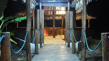 บริการอาหารเช้า อาหารกลางวัน อาหารเย็น, อาหารนานาชาติ