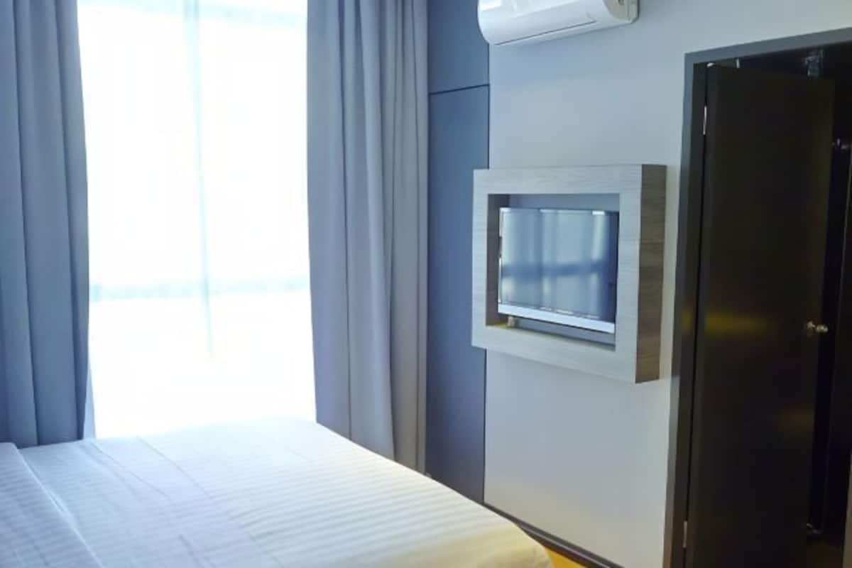 1 bedroom, desk, iron/ironing board, free WiFi