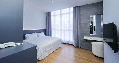 My Dream Hotel