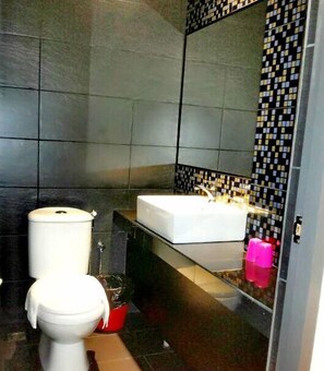 Superior Double Room | Bathroom