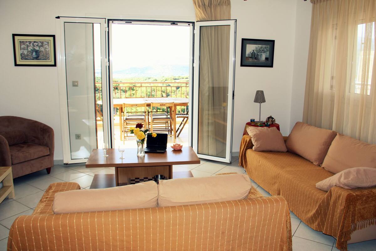 Duplex | Living room