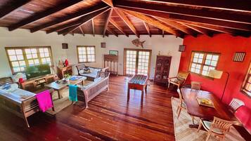 Villa, 5 Bedrooms | Ruang tamu