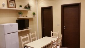 Grand Apartment, Non Smoking, Kitchen | In-room dining - Residence Montegrappa (Palermo)