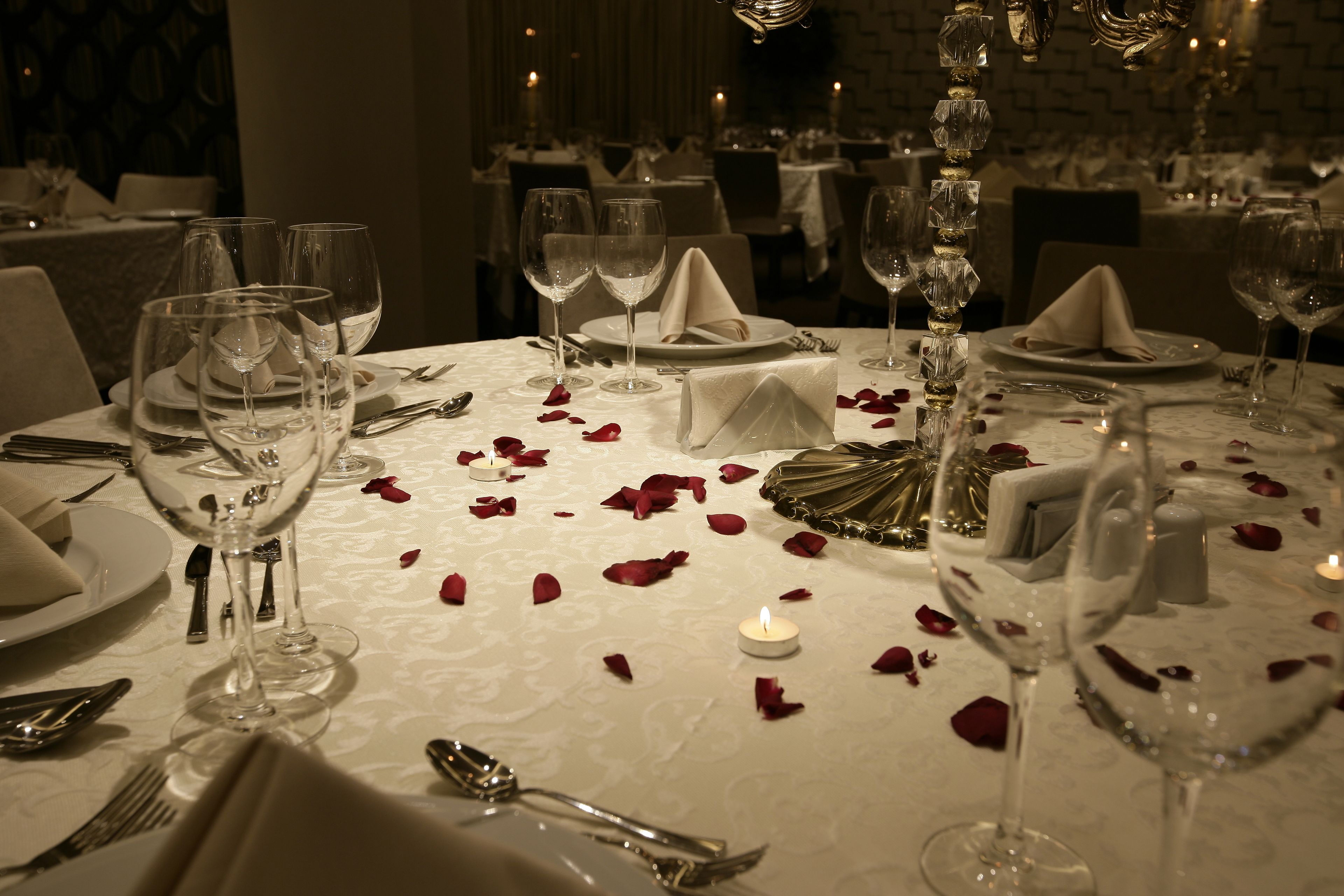 2 restaurants, spécialités Cuisine internationale