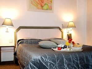 Standard Double Room | Desk, cots/infant beds, rollaway beds, free WiFi