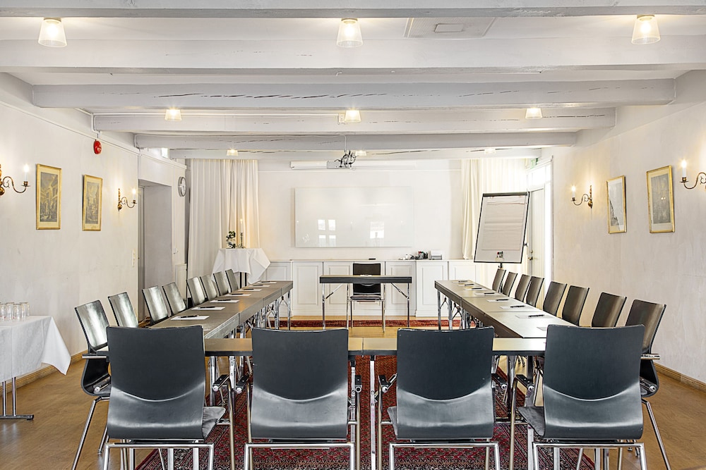 Skanörs Gästgifvaregård by null