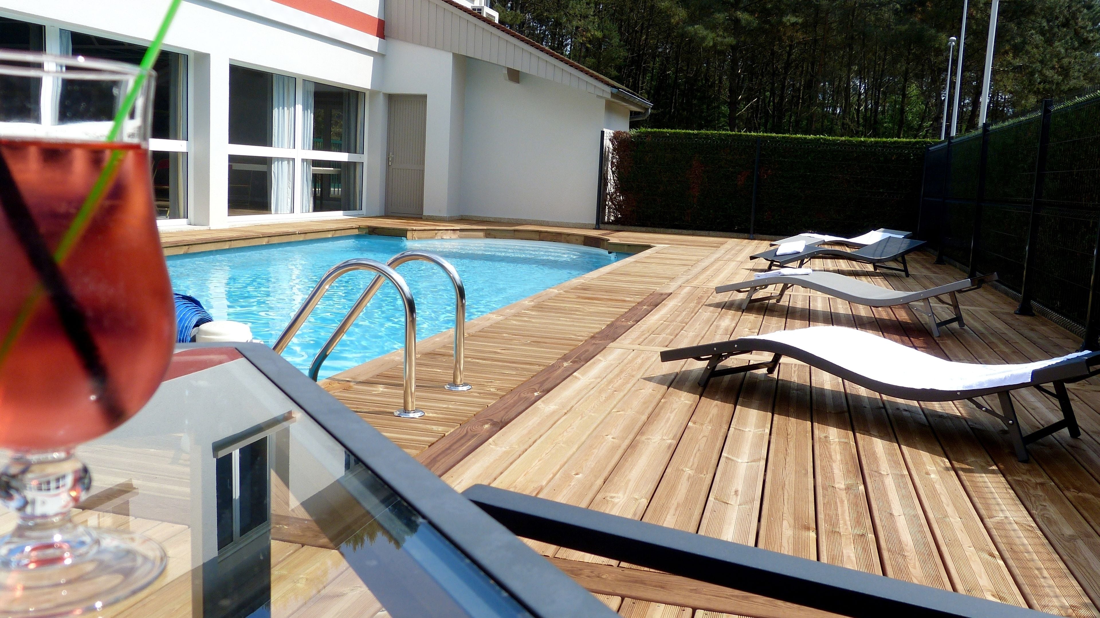 季節限定屋外プール