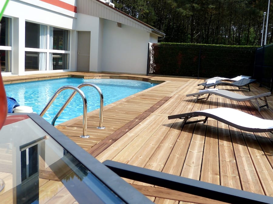 Seasonal outdoor pool