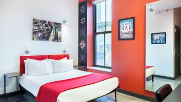 Queen Room W/ Ensuite Bath | Free WiFi, bed sheets