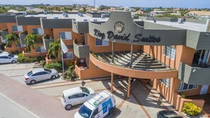 Exterior - King David Suites (Noord)