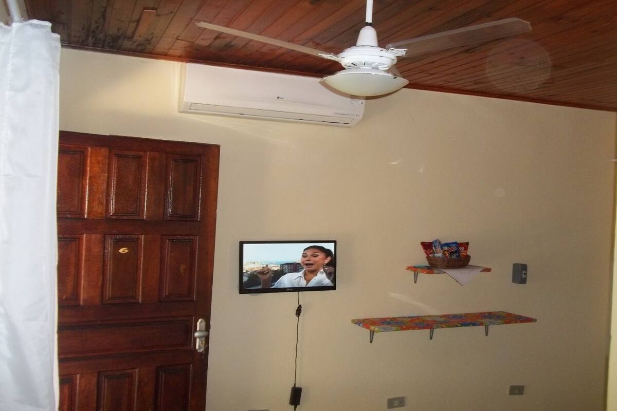 高级双人房 | 免费 WiFi