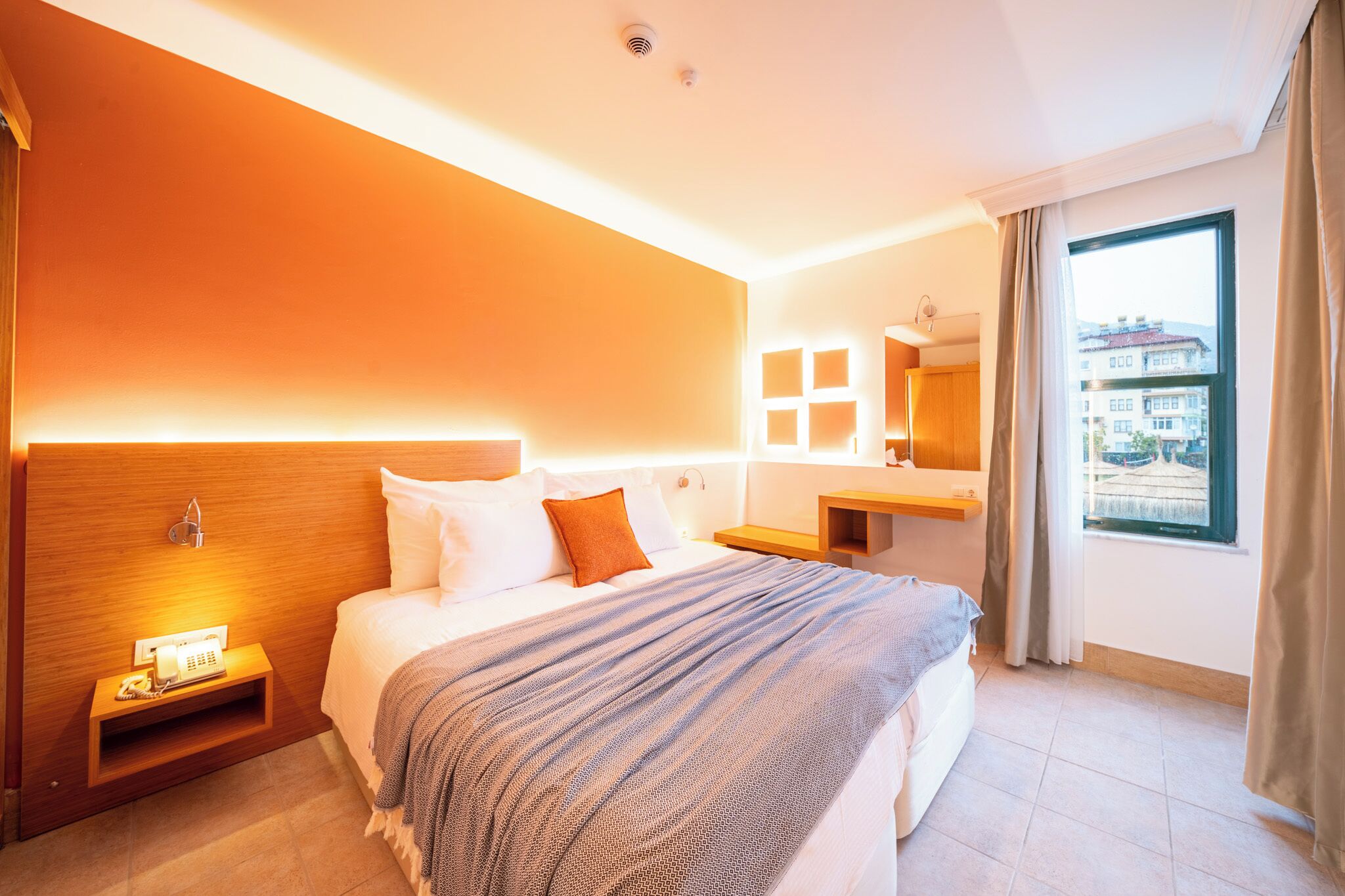 Standaard studio | Een kluis op de kamer, een strijkplank/strijkijzer, gratis babybedden