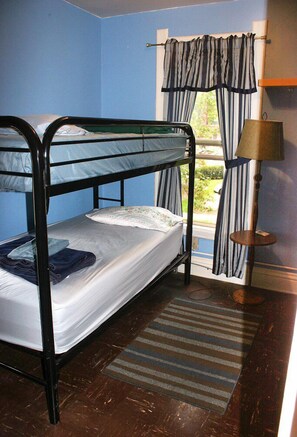 Iron/ironing board, free WiFi