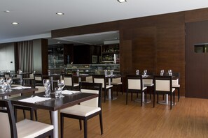 Lunch and dinner served, Regional cuisine