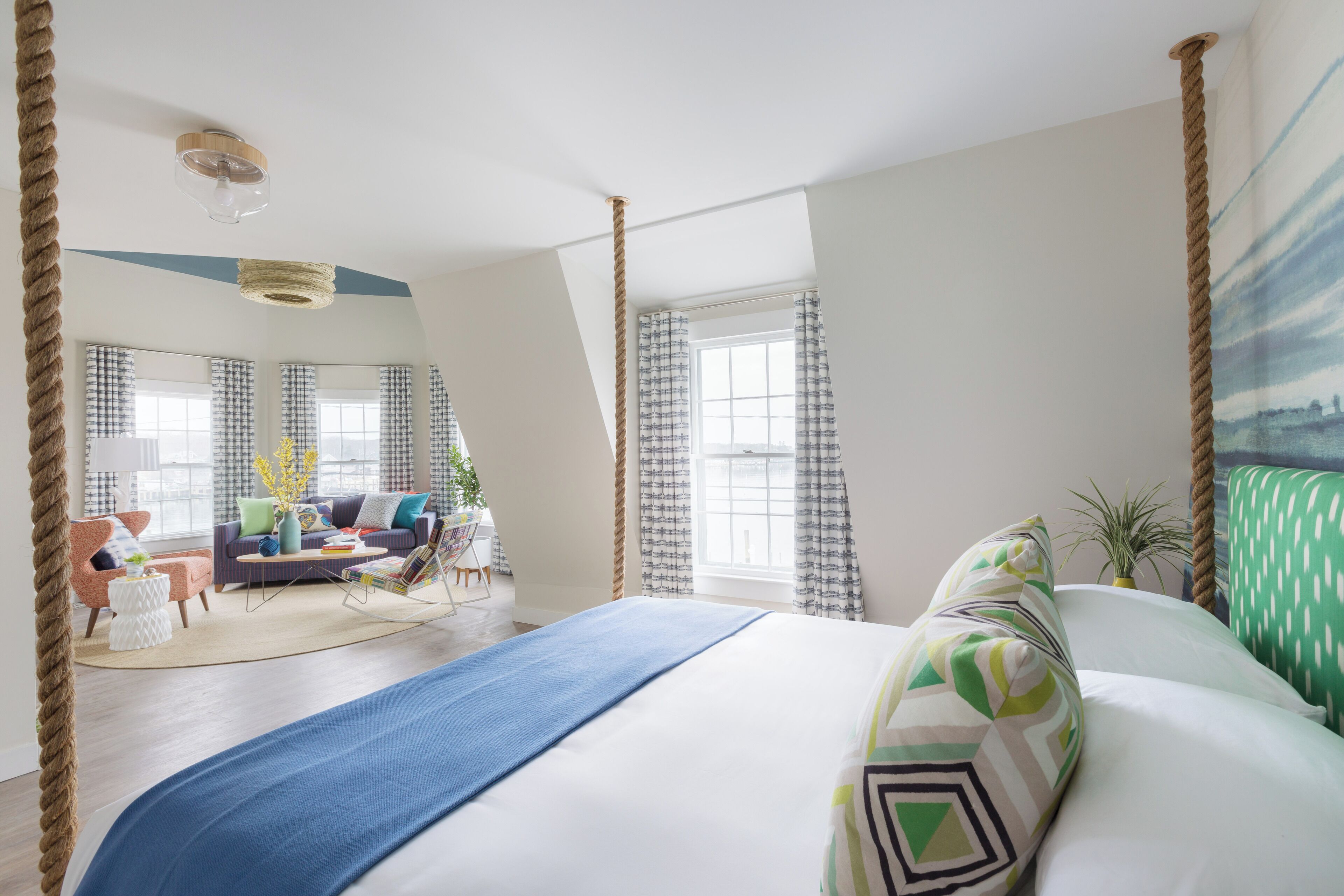 presidential suite, 1 king bed | premium bedding, iron/ironing board, free wifi, bed sheets