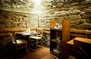 Dagelijks ontbijtbuffet (EUR 5 per persoon)