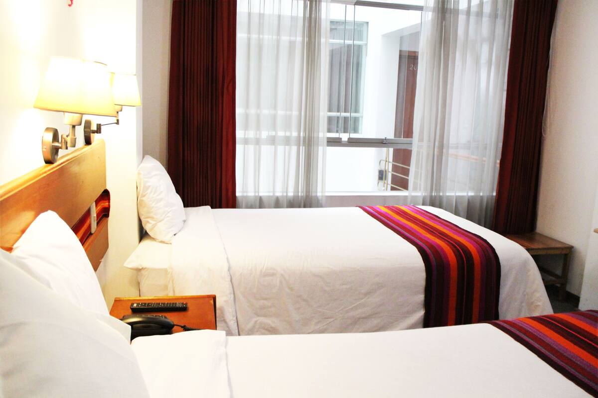 Standard-Zweibettzimmer, 2 Doppelbetten