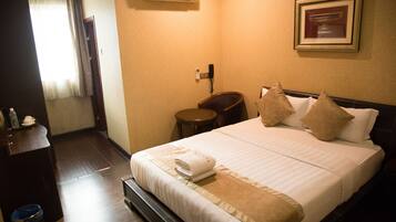 Iron/ironing board, free WiFi