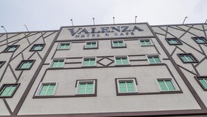 A building with the sign "Valenza Hotel & Cafe" indicating it is a hotel and cafe. - Valenza Hotel & Cafe (Kuala Lumpur)