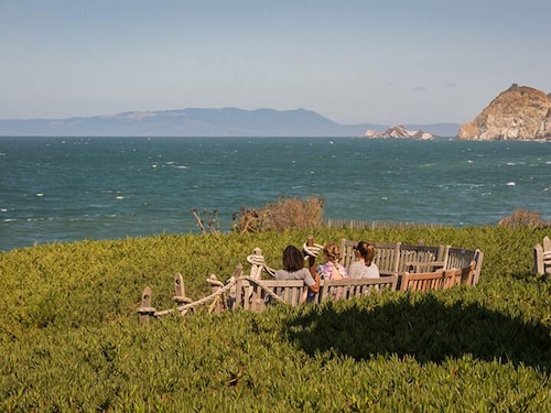 HI Point Montara Lighthouse Hostel