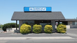 Unclassified image, 5 of 20, button - Americas Best Value Inn Boardman (Boardman)