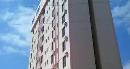Oft Plaza Oeste Hotel
