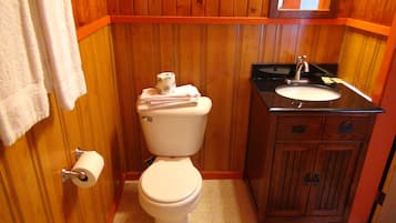 Standard Single Room, 1 Queen Bed, Non Smoking | Bathroom