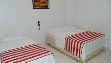 Chambre Standard Double ou avec lits jumeaux