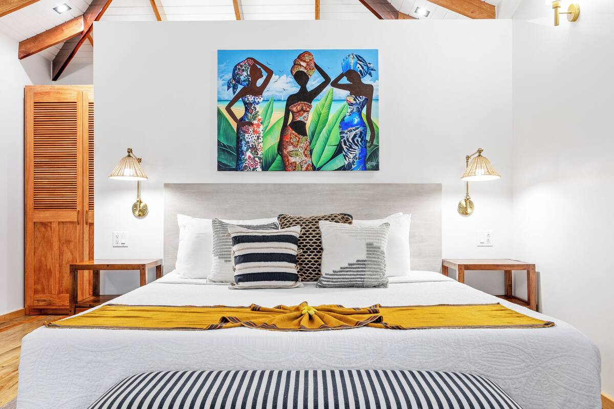 Superior Cabin | Premium bedding, in-room safe, blackout curtains, free WiFi