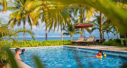 Coconut Row Boutique Hotel