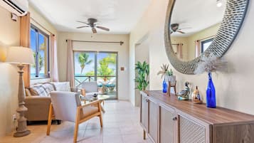 Superior Bungalow, 2 Bedrooms, Balcony, Beachfront | Living area